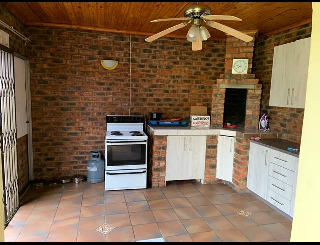 1 BEDROOM APARTMENT RENTED IN BLUEWATER BAY